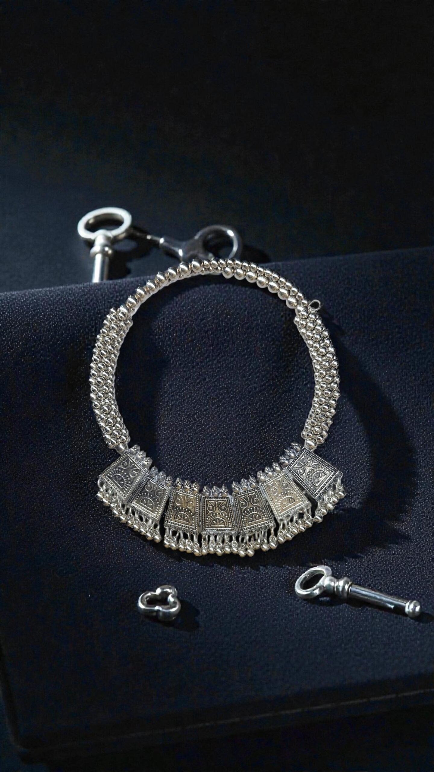 Viraasat Oxidised Beaded Choker - Image 4